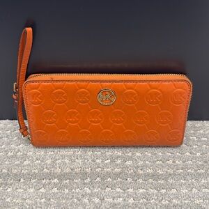 Michael Kors wallet wristlet